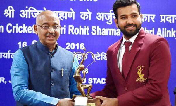 Rohit Sharma receiving Arjuna Award